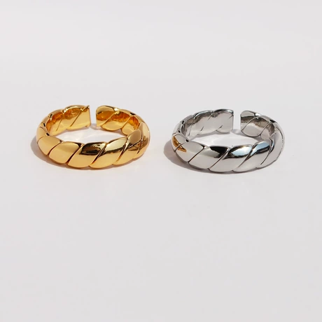 Vintage Silver Armor Ring - Gothic Style